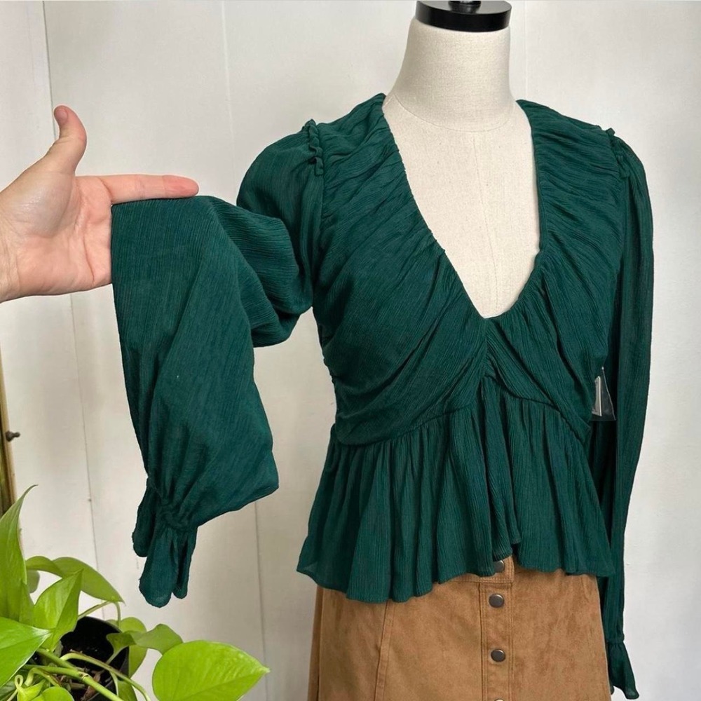 Free People Forest Green V-Neck Ruffle Puff Sleeve Keyhole Blouse XS New